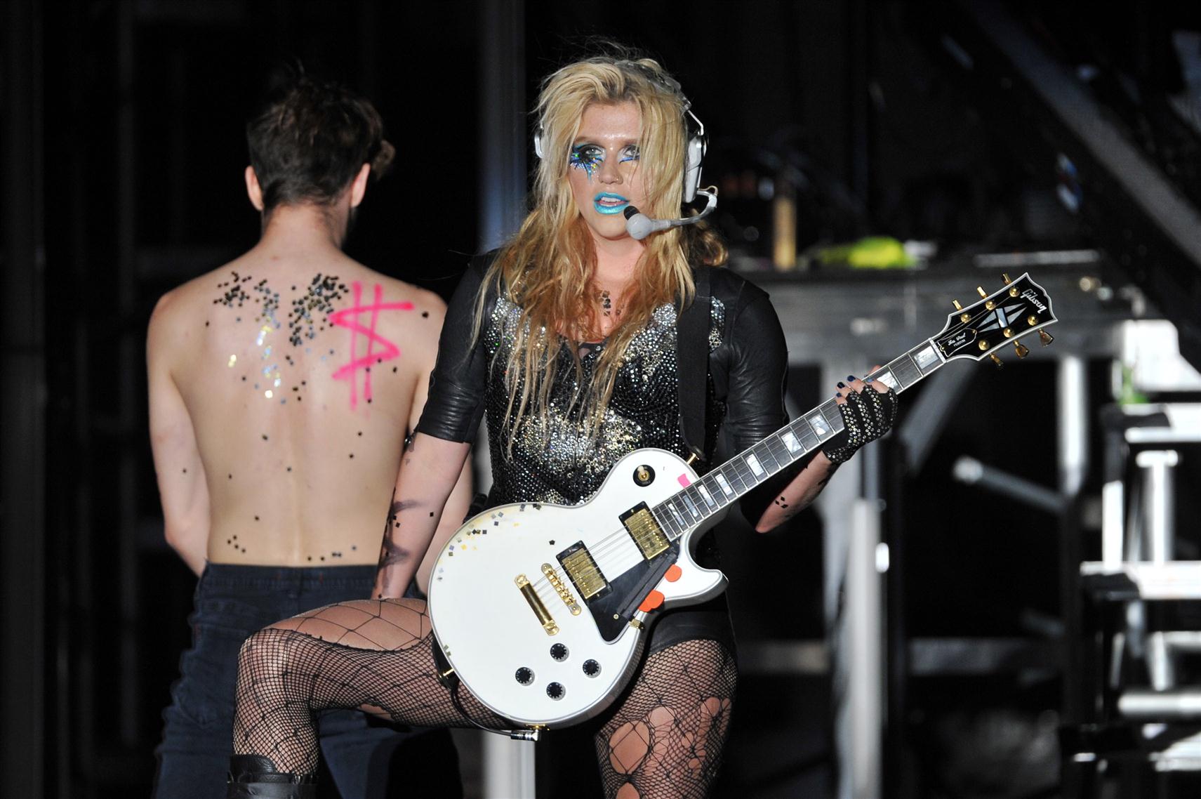 Kesha performs live in concert on her 'Get Sleazy Tour' | Picture 64593